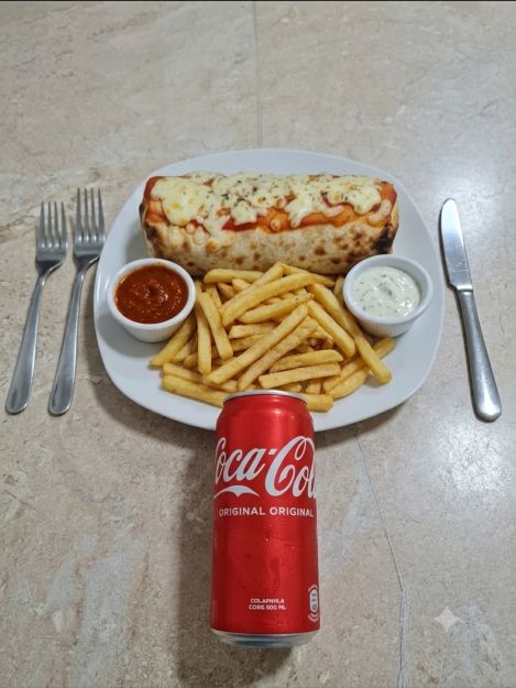 Menú Dürüm Gratinado + Patatas fritas + Bebida Lata